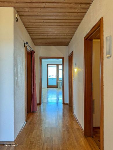 Stilvolle 3,5-Zimmer-Wohnung mit Loggia &amp; Alpenblick am Leonrodplatz über den Dächern Münchens – Flur