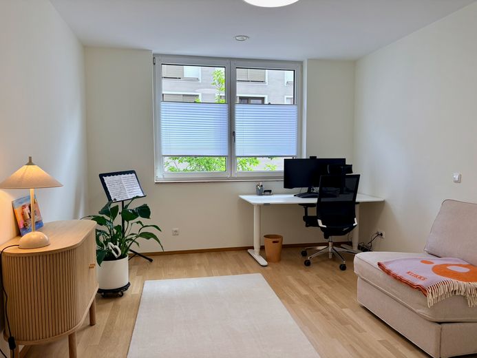 Großzügige 4-Zimmer-Wohnung mit sonniger Terrasse in bester Lage von Ingelheim – Schlafzimmer 2