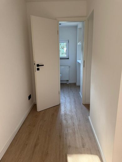 Garderobe und Gäste WC
