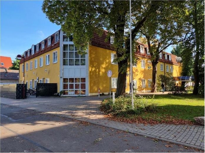 Ehemaliges Hotel zur Reaktivierung *** – Bild 1