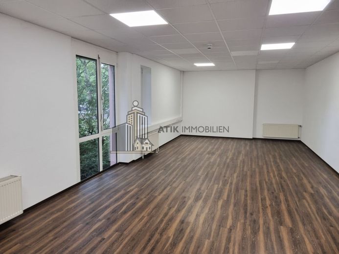 ATIK: Helle, moderne Bürofläche im Erdgeschoss - provisionsfrei – Innenansicht