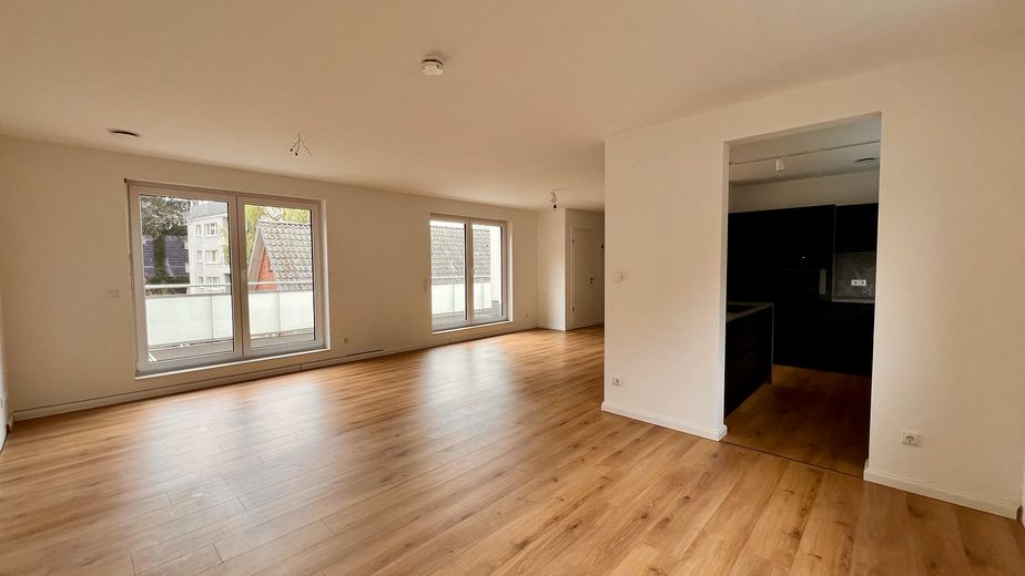 Penthouse I 3-Zimmer-Wohnung mit Süd-Dachterrasse & Aufzug – Wohnbereich