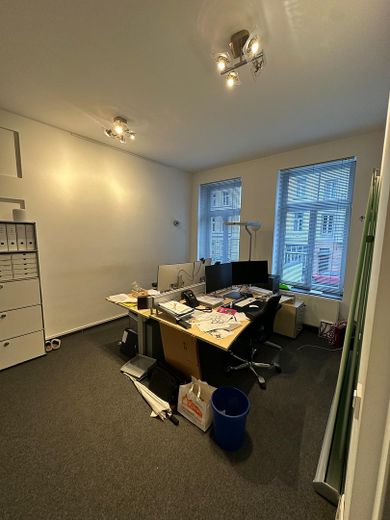 Wohnen & Arbeiten am Lousberg – 205 m² im Baudenkmal, 2 Stellplätze – Büro