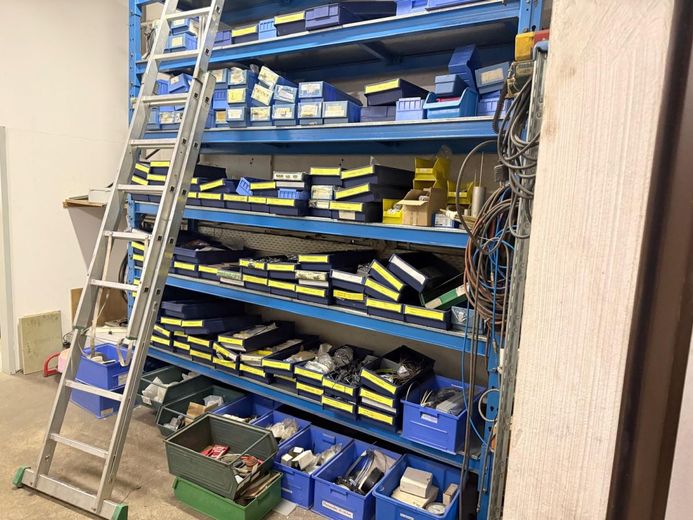 Capannone commerciale con gru, portone di accesso &amp; ufficio - ca. 100 m² in 64850 Schaafheim – IMG-20260410-WA0017