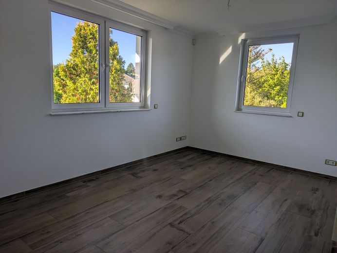 Lage , Lage , Lage ,Top Immobilie Provisionsfrei zu verkaufen – Gästezimmer / Büro