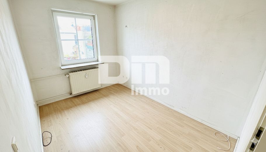 Umfangreich saniertes EFH inkl. PV-Anlage, Terrasse, Wintergarten und Garage – EG / OG Gästezimmer