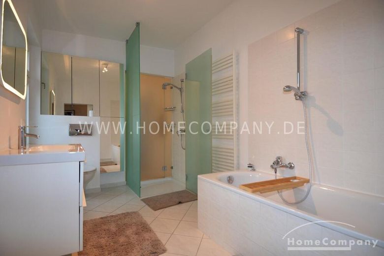 Ogromne 4-pokojowe mieszkanie w Mitte, umeblowane – d1667bb29e1f302a192685c89006a91dab7b2087.jpg