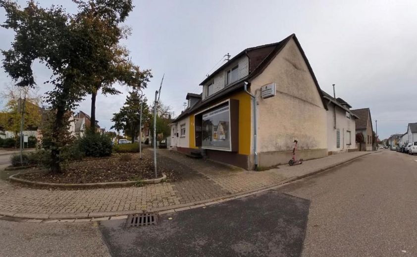 Südwestansicht-Haus-Nbengebäude-Scheune.jpg