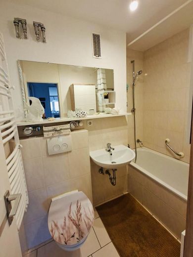 56,47m² Wohnung mit 2 Zimmer und Schome #Balkon,  #EBK, – Foto 2