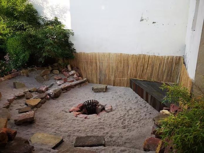 Feuerstelle beim Garten