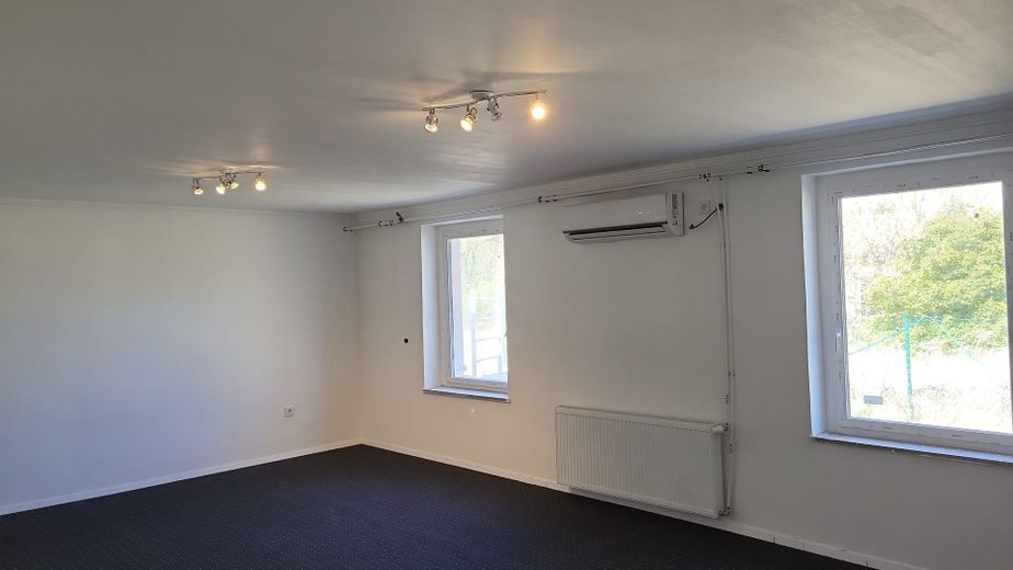 Offices, AI factory/data center with 600 kWp electricity, business apartment, commercial space directly at the train station – Photo 2