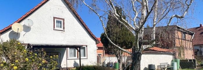 Kleines Einfamilienhaus mit 2 Scheunen auf Traumgrundstück in Erfurt/ Molsdorf