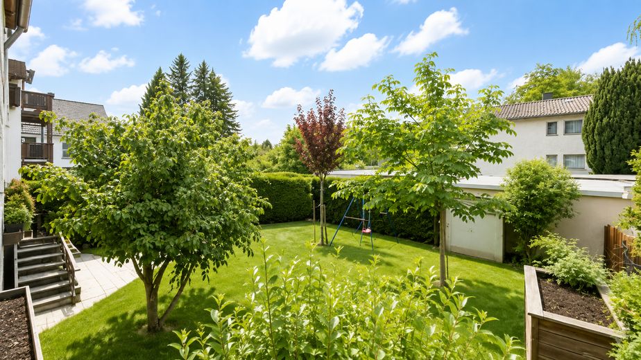 PROVISIONSFREI: Attraktive 3-Zimmer-Wohnung mit Balkon in ruhiger Lage München-Aubing – Blick vom Balkon