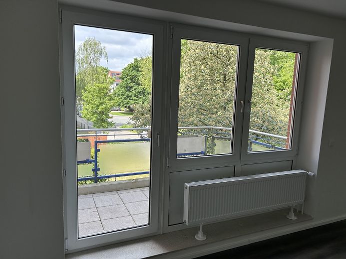 Penthouse tarzında tamamen yenilenmiş ve boş (kiralanmamış) – Balkon