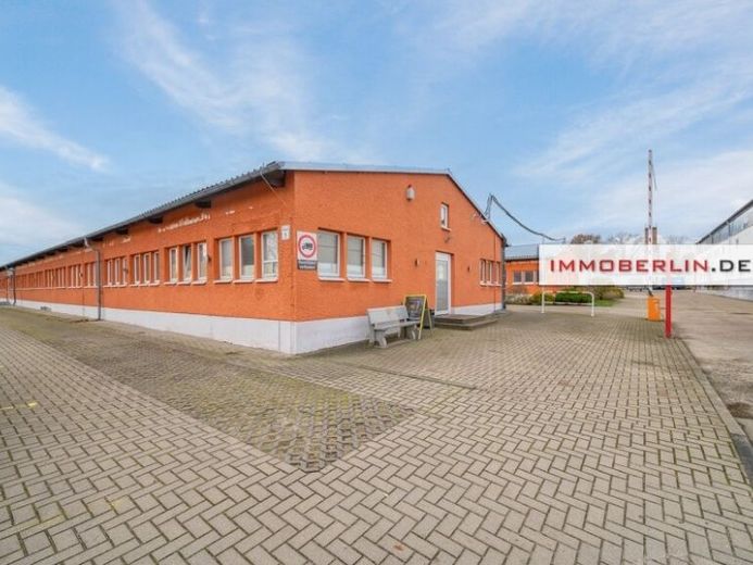 IMMOBERLIN.DE - Toplage nahe A10! Gewerbepark mit Potenzial für Wohnbebauung – Foto 1