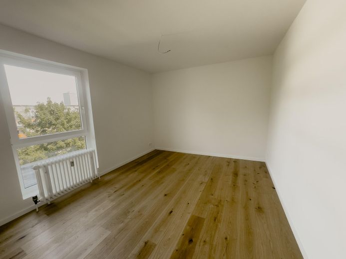 Sofortiger Erstbezug nach Renovierung | Im Herzen von Schwachhausen | Balkon | provisionsfrei – Schlafzimmer