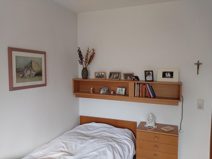 Casa unifamiliar independiente en más de 1.000 m²: tranquila, soleada, con sótano de uso versátil, cerca de Friburgo – Kinder- und Gästezimmer
