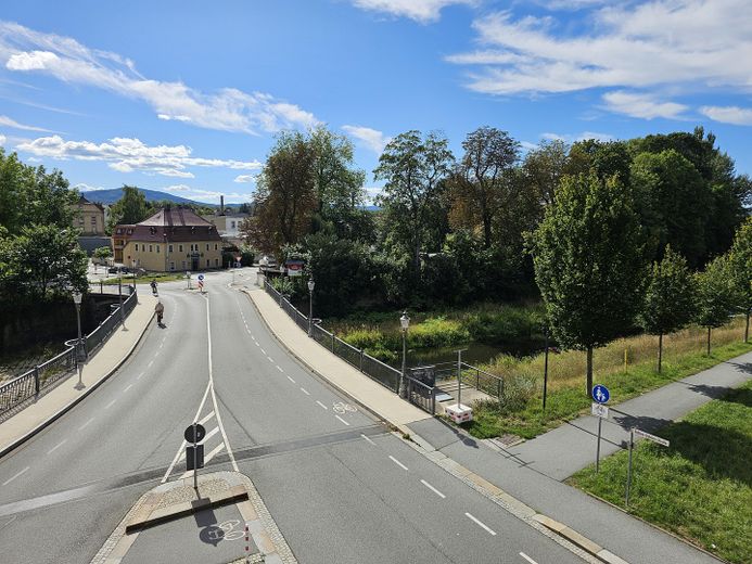 125qm 6-Raum Wohnung nach Renovierung und Sanierung zum Erstbezug – Panoramaansicht 3.5