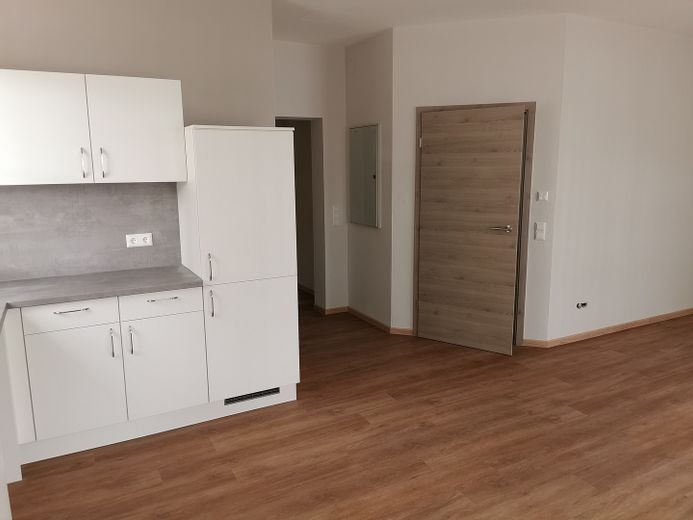 Küche mit Kühl/Gefrierschrank