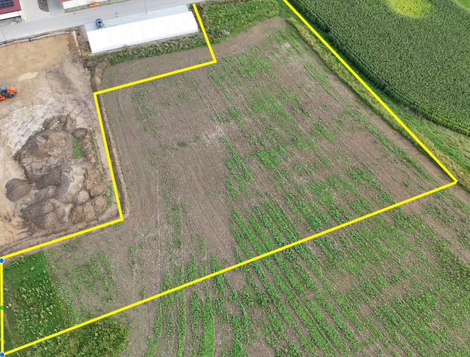 SIN COMISIÓN: terreno comercial de 4.000 m² – urbanizado, edificable de inmediato, vivienda para el director de la explotación – Foto 1