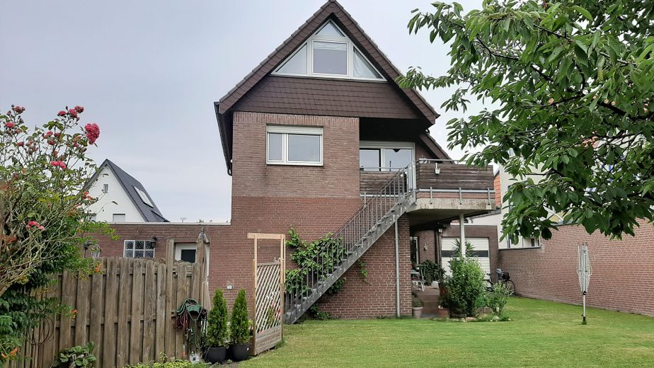 Hausansicht vom Garten