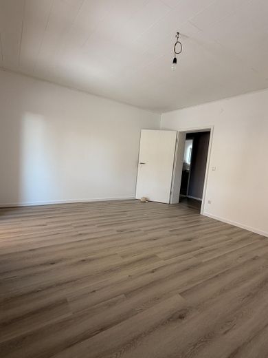 Modernisierte 4,5-Zimmer-Wohnung 126,5 m² mit Balkon in Römerberg - Mechtersheim – Foto 10