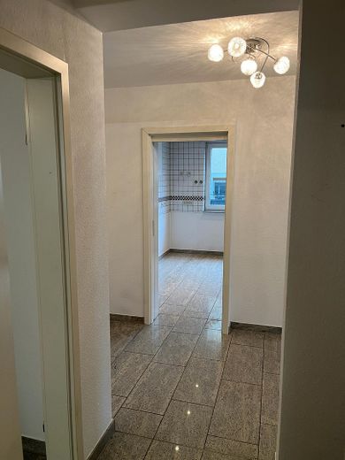 Exclusivo piso de 2 habitaciones para amantes del jardín – Foto 17