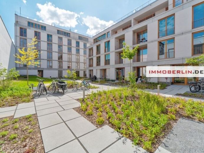 IMMOBERLIN.DE - Moderne Wohnung mit Sonnenloggia & Pkw-Stellplatz in exzellenter Lage – Foto 1