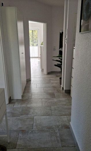 Flur Richtung Wohnzimmer