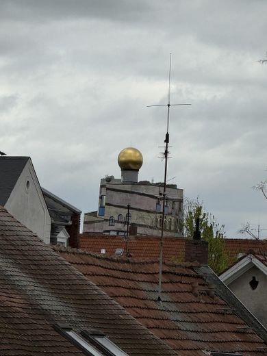 Martinsviertel, Südbalkon, 3 ZKB mit EBK - ruhig, attraktiv mit Charme – von Privat – Blick auf Hundertwasserhaus