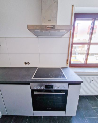 Renovierte 2-Zimmer-Wohnung in Korb mit Garagenstellplatz & Terrasse – Küche