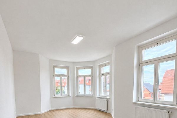 Erstbezug nach Sanierung: Helle Wohnung mit moderner Ausstattung