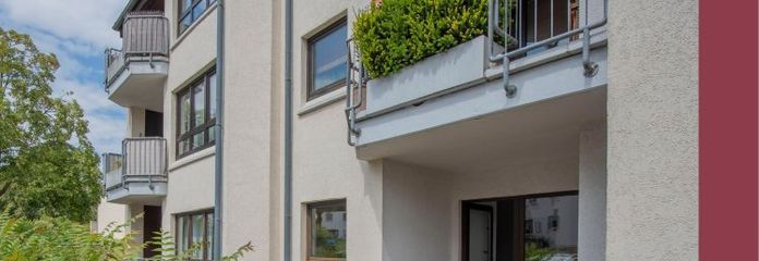 Hochparterre-Wohnung mit Loggia, EBK, Tageslicht-Bad und TG-Stellplatz. Gepflegte Wohnanlage.