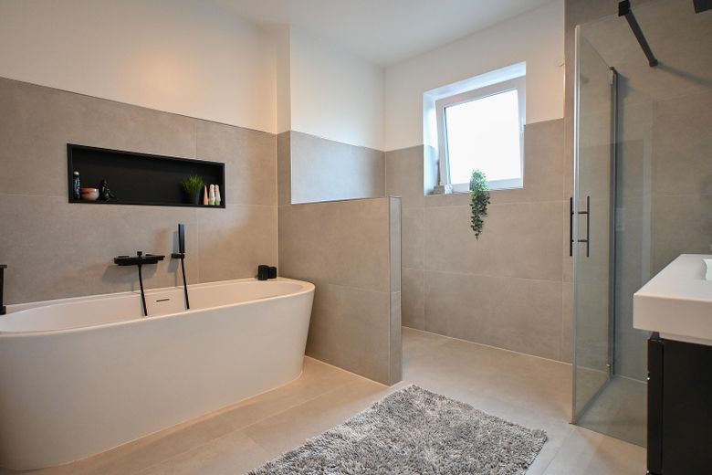 Badezimmer OG