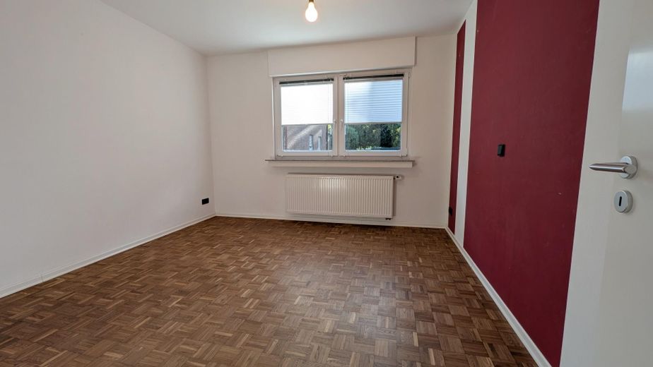 Ampio appartamento con terrazza, due bagni, garage e annesso versatile - senza provvigione – Schlafzimmer (1)