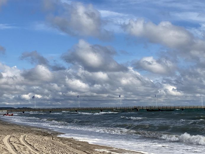 Gemütliche Ferienwohnung in Dahme mit Meerblick – Dahmer Strand im Herbst