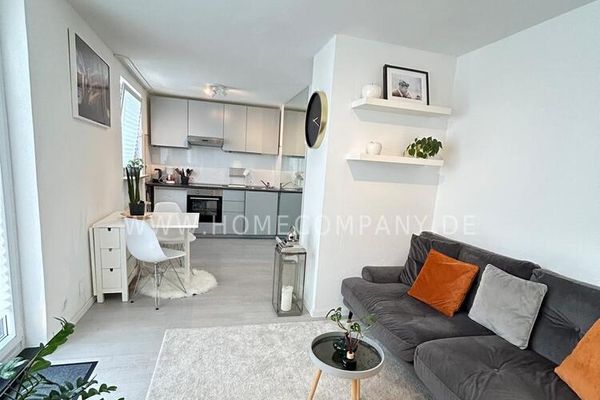 Appartement moderne meublé de 2 pièces avec une terrasse sur le toit à couper le souffle à Schwabing