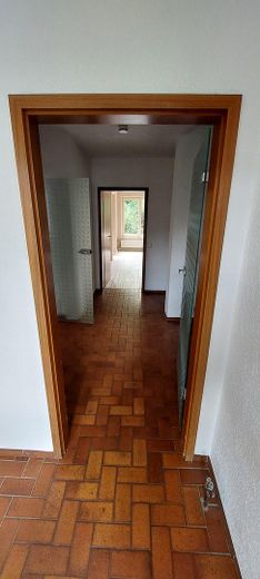 Familienfreundliches Reiheneckhaus mit großem Garten und viel Platz – ruhige Lage in Tornesch – Flur