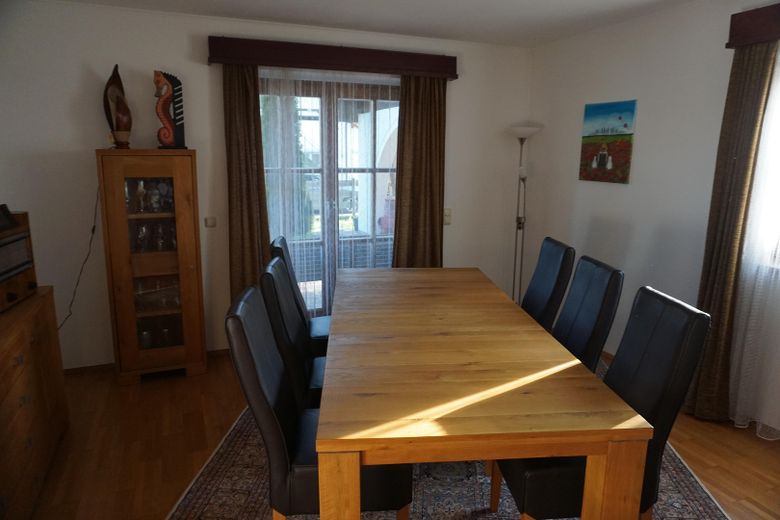 Großes Haus/Mehrgenerationenhaus in Huglfing von privat – Esszimmer EG