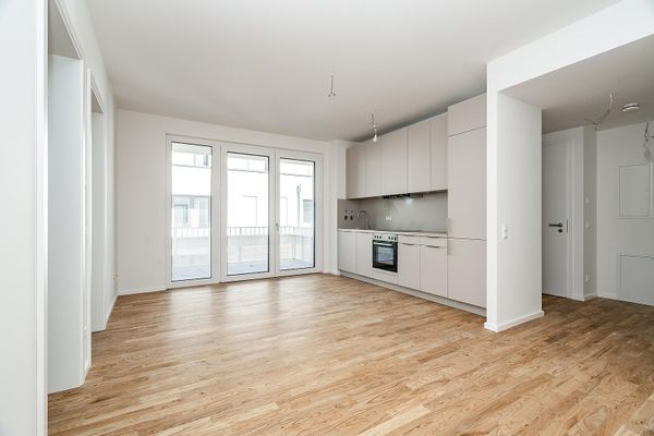 Appartamento di 3 locali con cucina componibile, ampia terrazza e giardino privato a Pankow