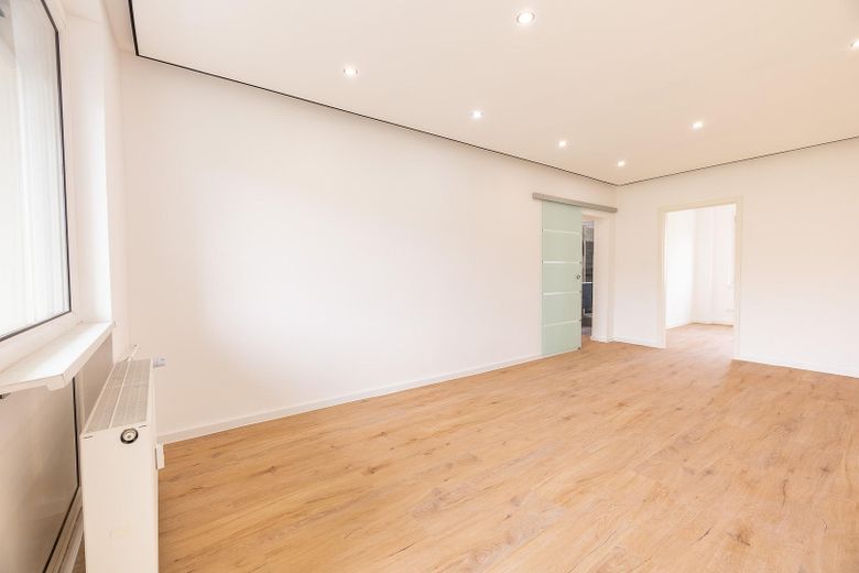 **Frisch Saniert, Einbauküche,Balkon, 5 Minuten zu Fuß am See – Foto 5