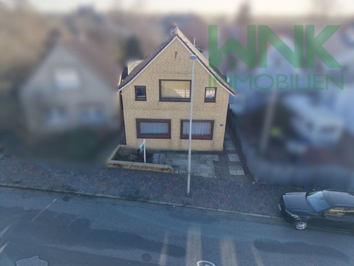 Nordsee-Lage in Cuxhaven-Döse - 
Haus mit 170 m² und großem Potenzial – Luftaufnahme