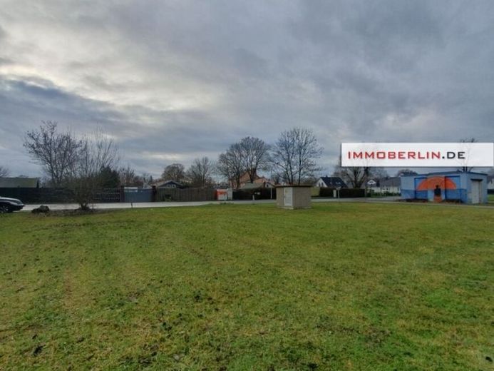 IMMOBERLIN.DE - Exzellentes Baugrundstück mit Wasserzugang in naturschöner Lage – Foto 1