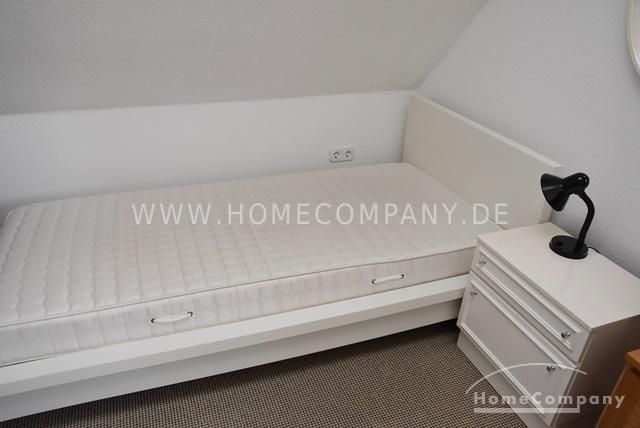 GrossBuchholz-Heideviertel, Praktisches, helles Zimmer im Dachgeschoss – an Wochenendheimfahrer – 95c2c58f8f75f9a43882f80cb43525e54d98ffdb.jpg