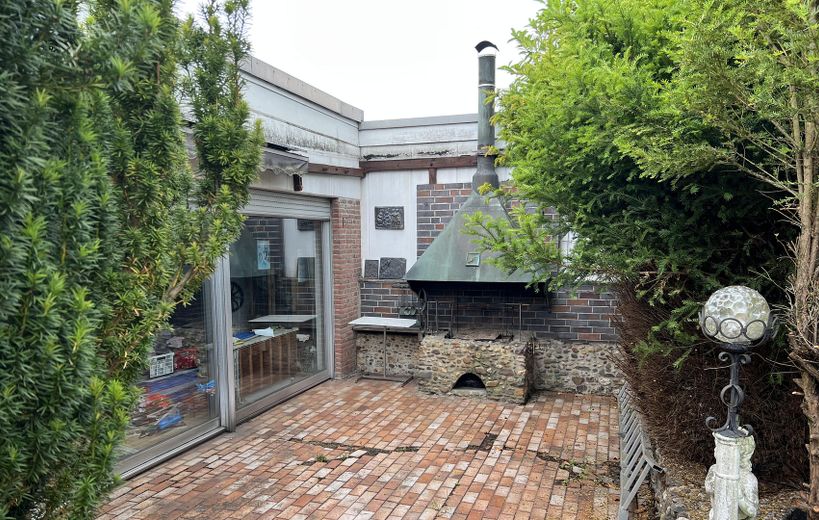 PROVISIONSFREI! Sanierungsbedürftiger Bungalow nahe Schlebusch mit erheblichen Aufstockungspotenzial – Blick auf 2.Terrasse vor Anbau