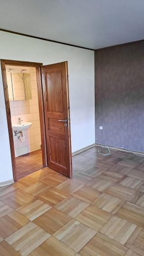 Traumhaus in Südlage - 1 bis 2 Familienhaus in Günterod – 1. Etage Zimmer mit Bad