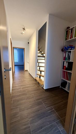Nowoczesny dom rodzinny KfW-55 w Neckarsteinach – 145 m², ogród i miejsce parkingowe – bez prowizji – Zdjęcie 9