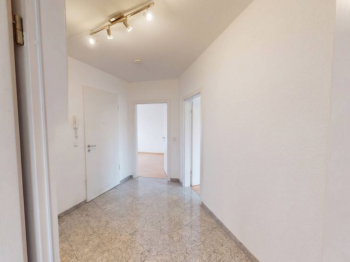 **Jasne 2-pokojowe mieszkanie z BALKONEM w Berlinie-Köpenick, w bezpośrednim sąsiedztwie rzeki Dahme** – Flur
