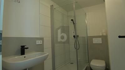 1783089958_86cee6.jpg
