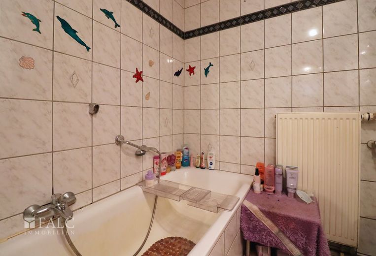 Geräumige 4-Zimmer-Wohnung mit Top-Energieeffizienz und geringen laufenden Kosten – Badezimmer